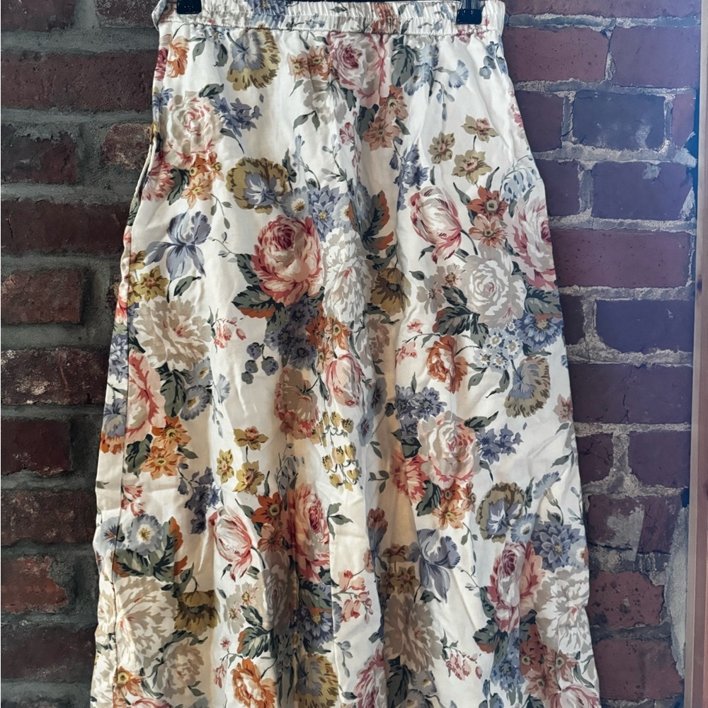 Vintage Floral Print Women's Skirt - Picture 6 of 9